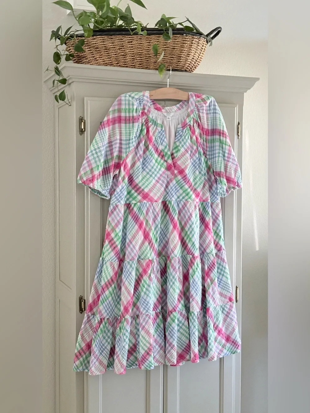 Crown & Ivy Tiered Skirt Seersucker Cotton Split Neck Puff Sleeve Dress | Size L - Picture 4 of 8